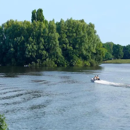 In Near Nature Reserves Plasmolen